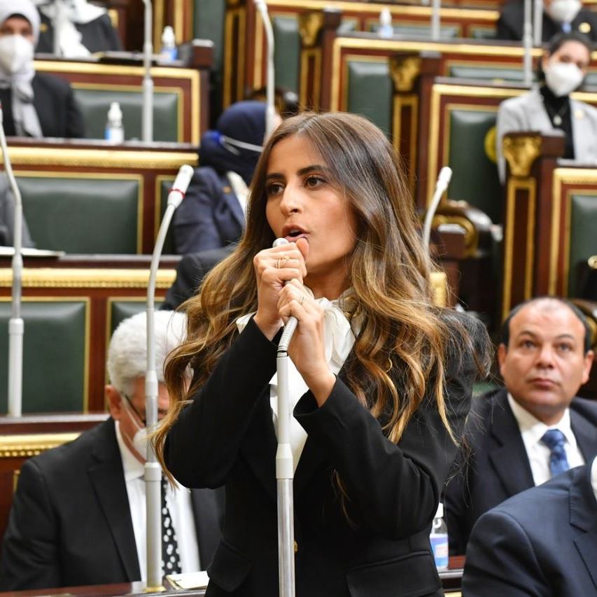 <strong>إيلاريا حارص</strong>