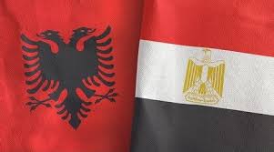 <strong>وزير الخارجية يلتقي رئيس وزراء ألبانيا لتعزيز علاقات التعاون</strong>
