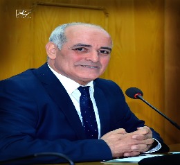 الدكتور احمد شديد