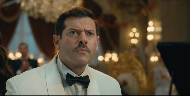 <strong>عمرو يوسف</strong>
