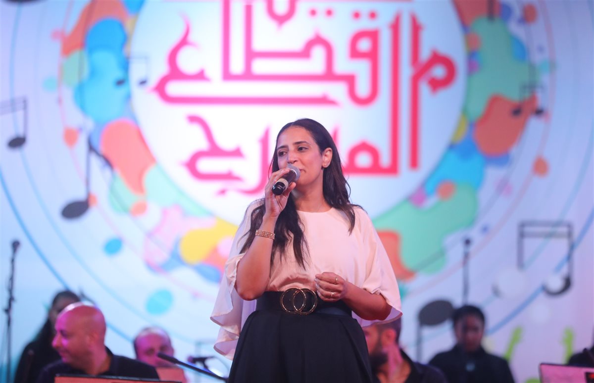 <strong>برنامج 