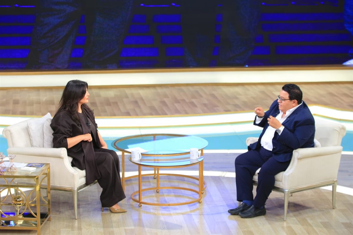 <strong>برنامج معكم منى الشاذلي</strong>