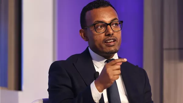 <strong>استقالة محافظ البنك المركزي الإثيوبي</strong>