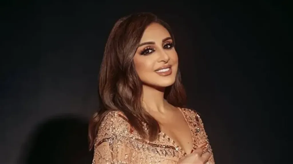 <strong>أنغام</strong>