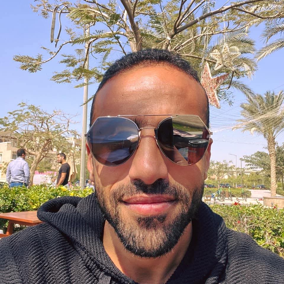 <strong>عمرو ستين</strong>