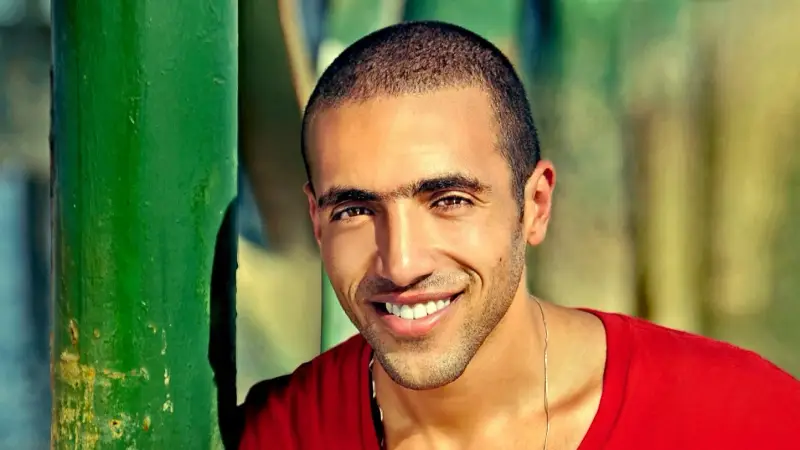 <strong>عمرو ستين</strong>
