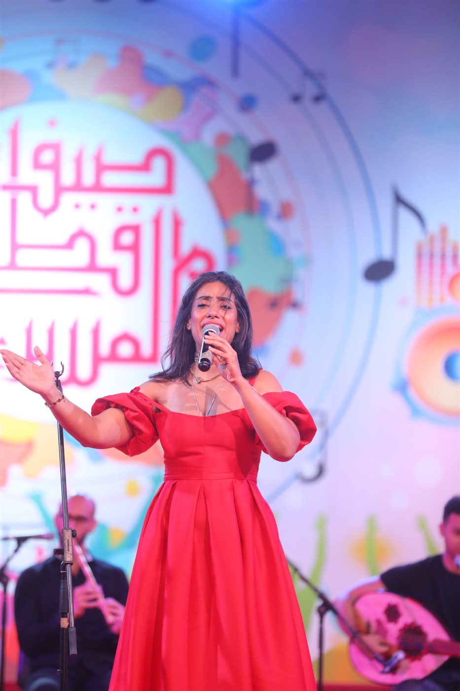 <strong>الفنانة أميرة رضا</strong>