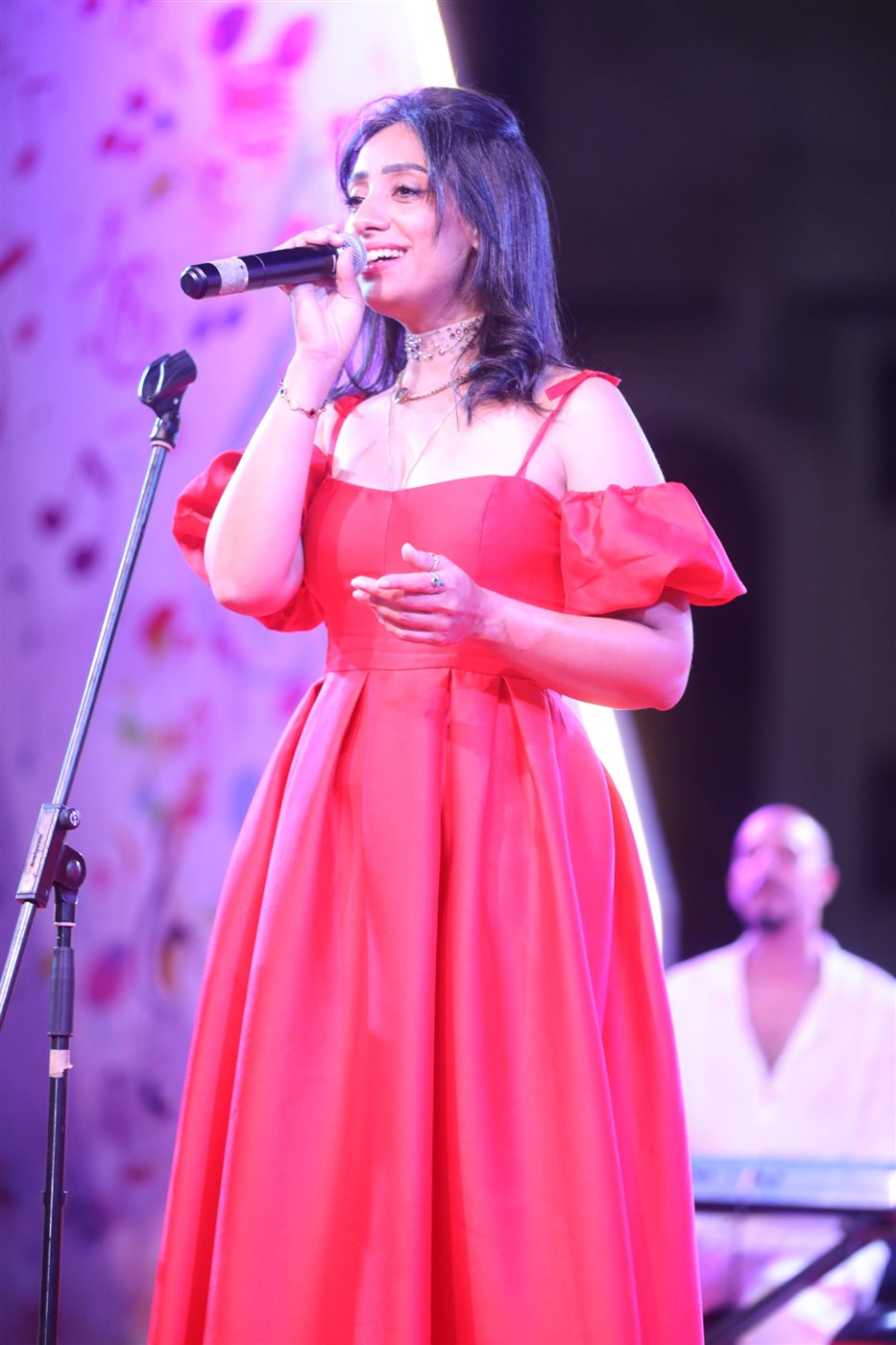 <strong>الفنانة أميرة رضا</strong>