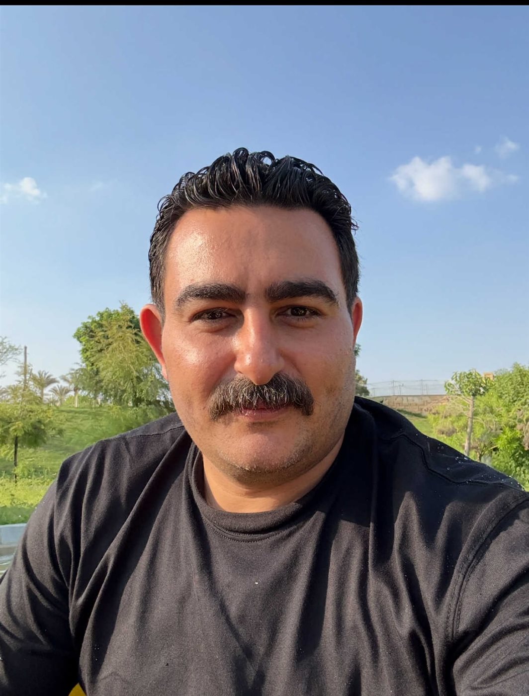 <strong>نادر الجريتلي</strong>