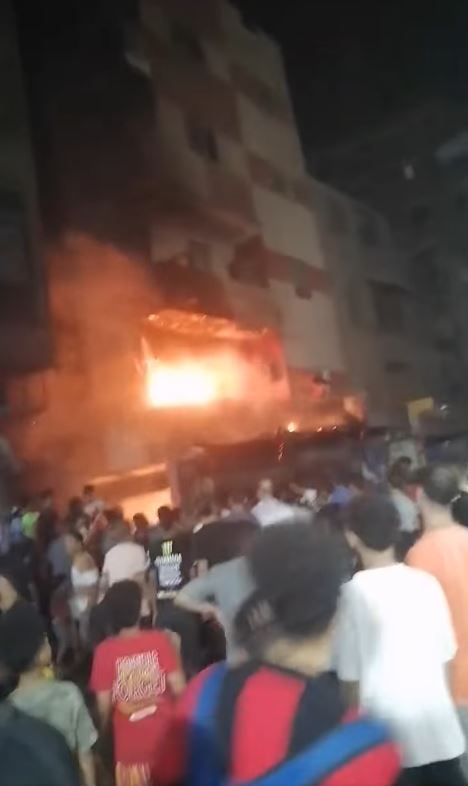 ننشر الصور الأولى لحريق محل منتجات بترولية بمنطقة البساتين