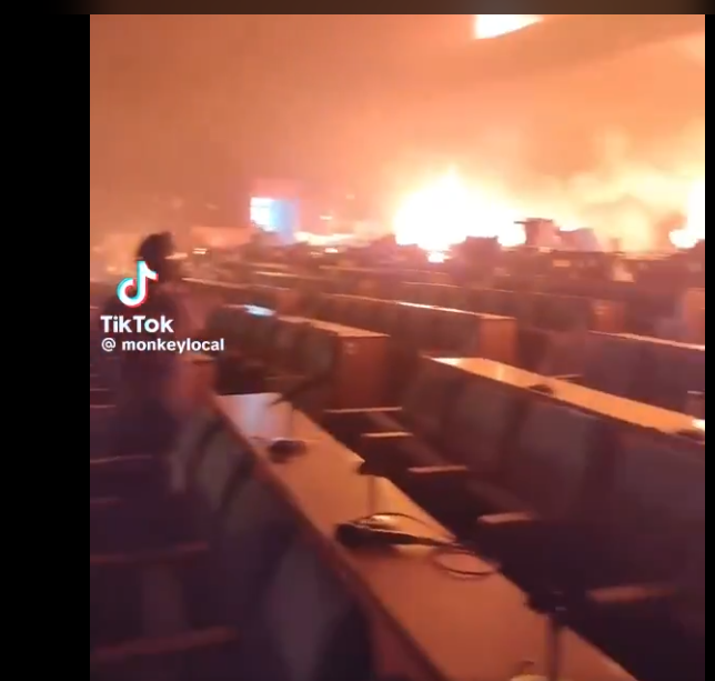 <strong>فرار جماعي من السجون وحكومة مستقيلة.. ثورة جيل زد تهز نيبال</strong>
