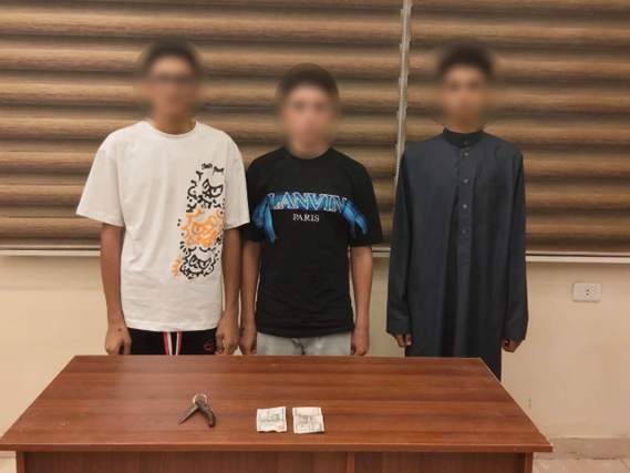 المتهمين بسرقة طالب تحت تهديد السلاح بسوهاج