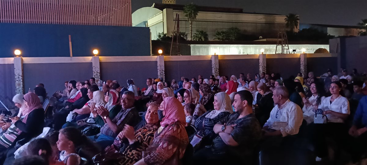 <strong>جمهور برنامج صيف قطاع المسرح</strong>
