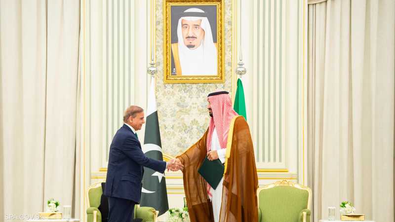 ولي العهد السعودي ورئيس الوزراء الباكستاني