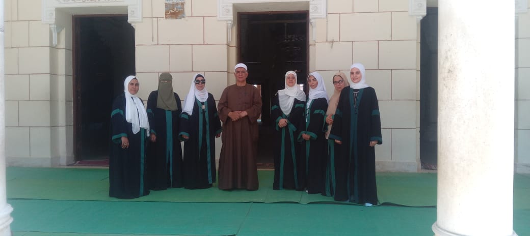 وكيل وزارة أوقاف الفيوم مع الواعظات
