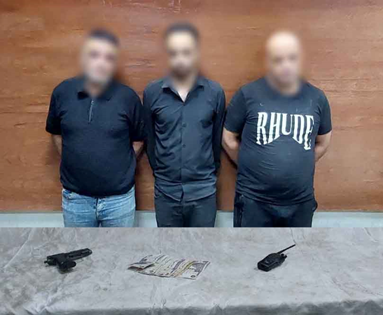 خدعوه بطبنجة وجهاز لاسلكي.. ضبط عصابة نصبت على تاجر في مصر القديمة
