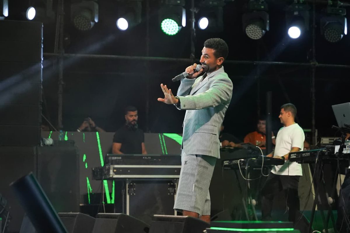 <strong>أحمد سعد</strong>