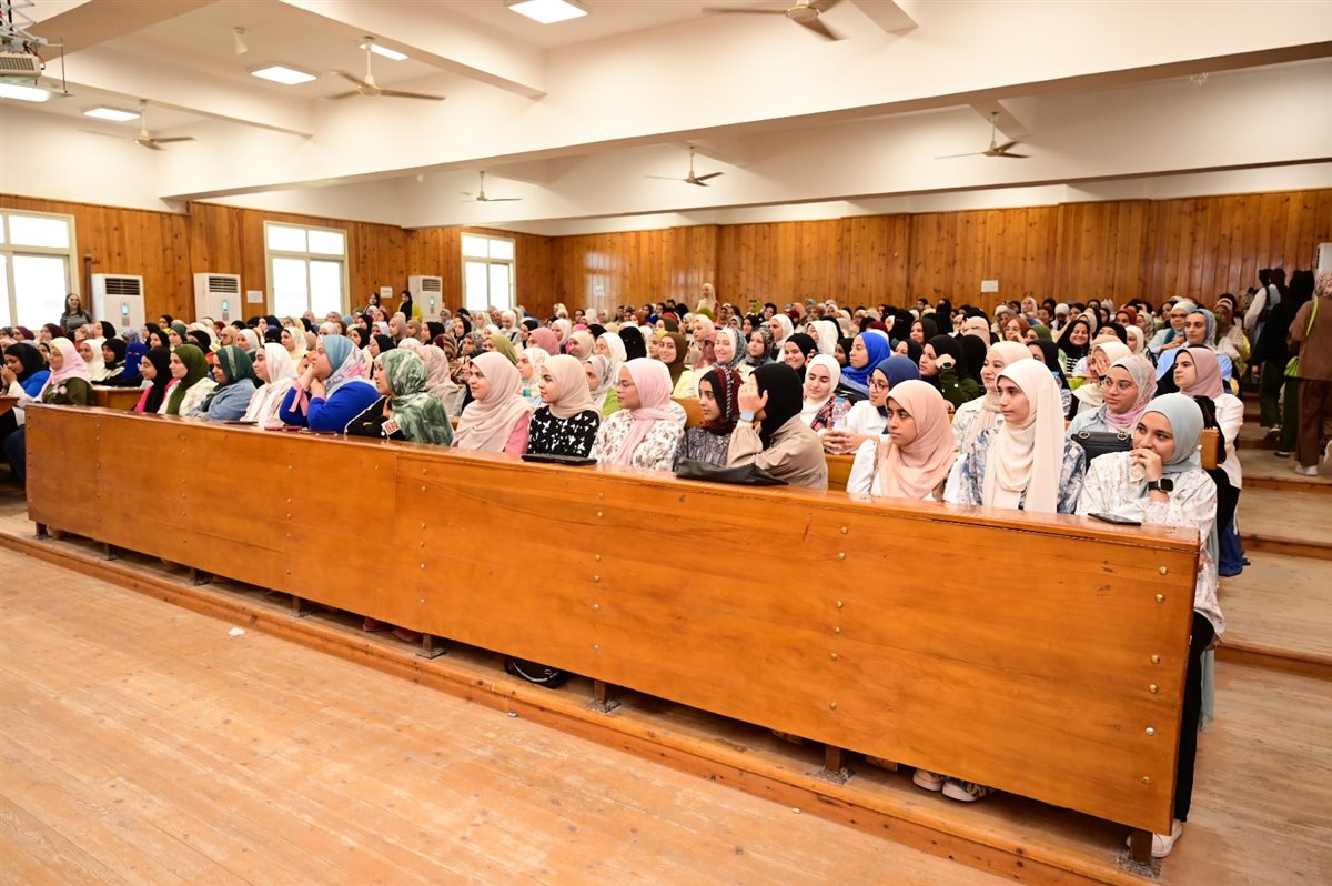 كلية الطفولة المبكرة أثناء اللقاء التعريفى