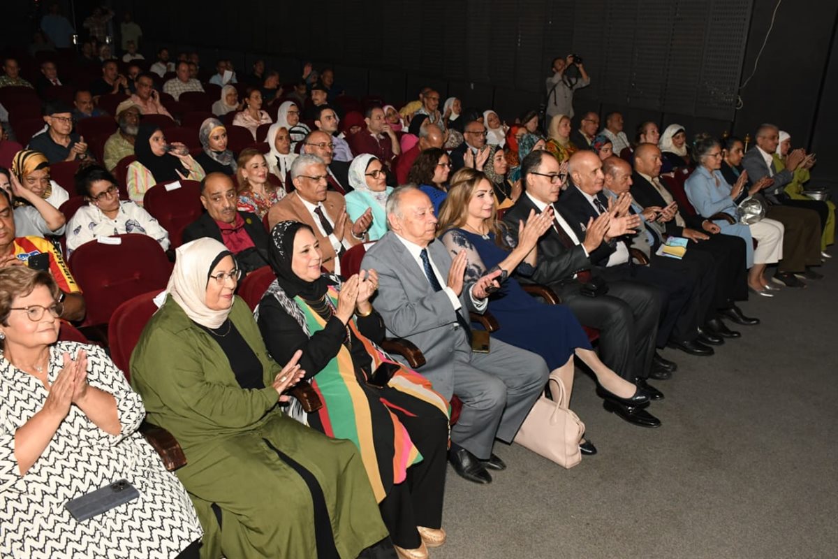 <strong>ملتقى الهناجر الثقافي</strong>