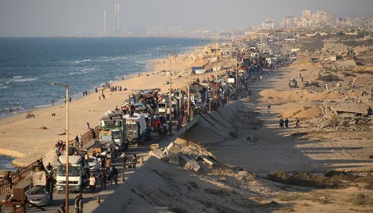 آلاف النازحين من مدينة غزة مع تصعيد العمليات الإسرائيلية