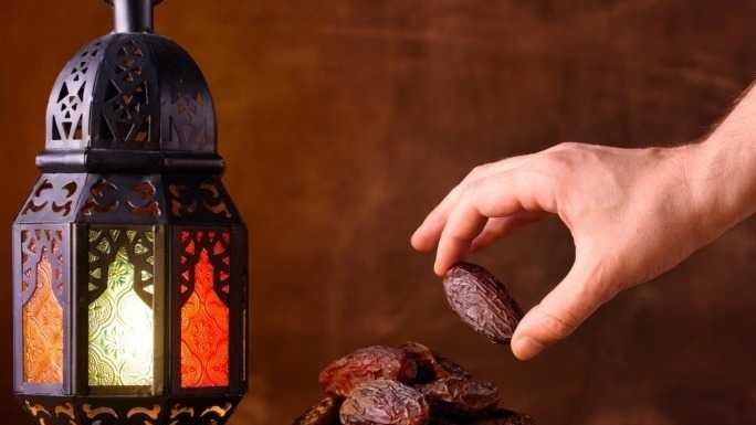 <strong>رمضان 2026.. العد التنازلي يبدأ 151 يومًا على قدوم الشهر الكريم</strong>