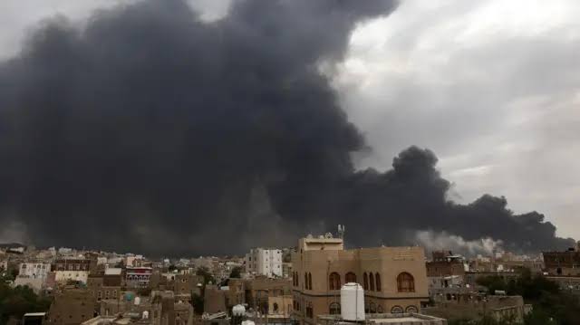 الاحتلال الإسرائيلي يشن 11 غارةعلى مواقع للحوثيين في صنعاء