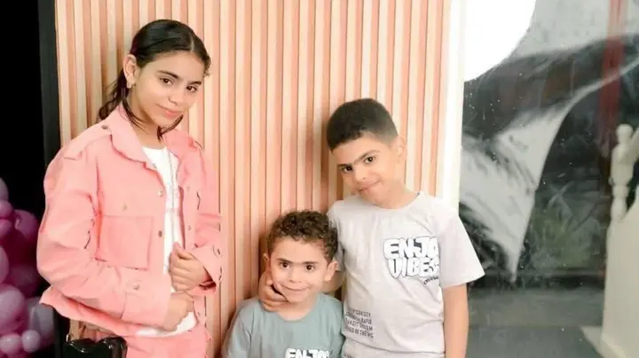 الثلاث أطفال الذين يتوفوا