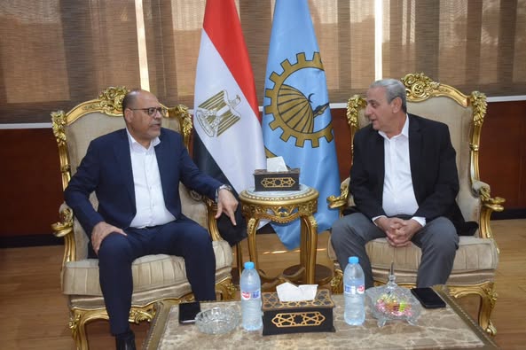 وزير العمل في الغربية لمتابعة حادث حريق مصنع المحلة