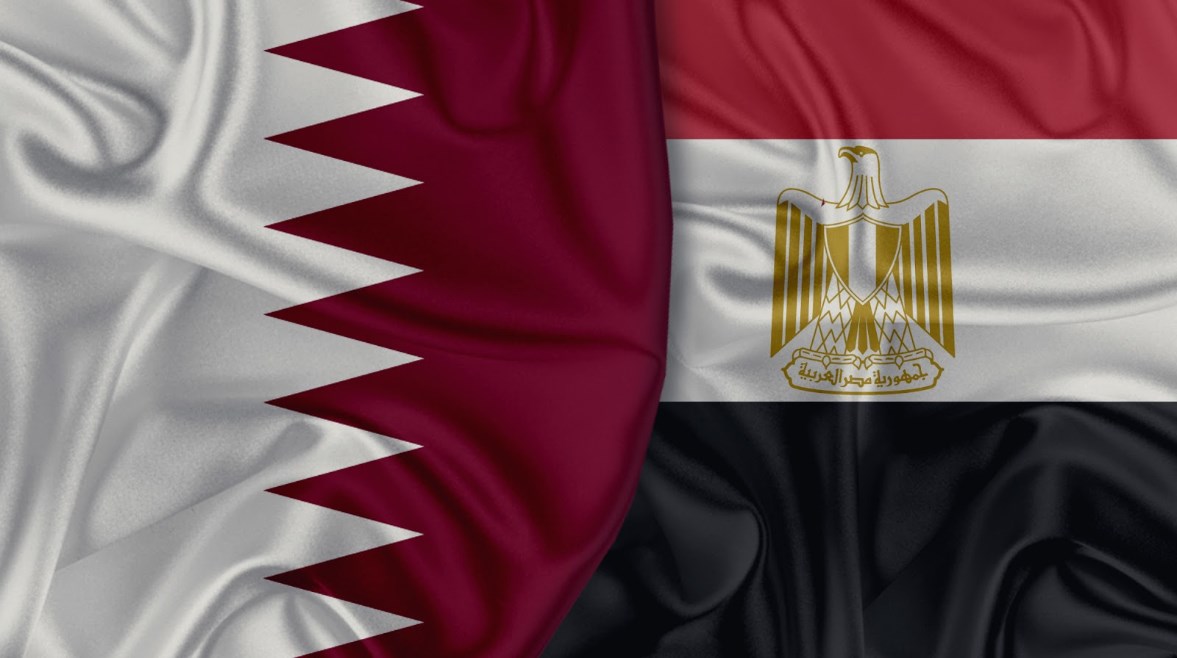 <strong>مصر وقطر تسلمان خطة إنهاء الحرب بغزة لحماس</strong>