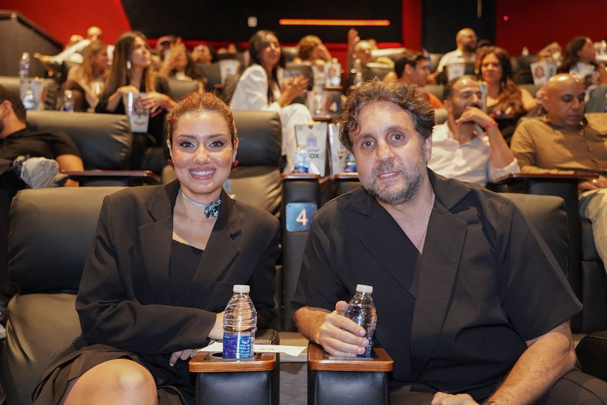 <strong>هشام ماجد وجيهان الشماشرجي</strong>