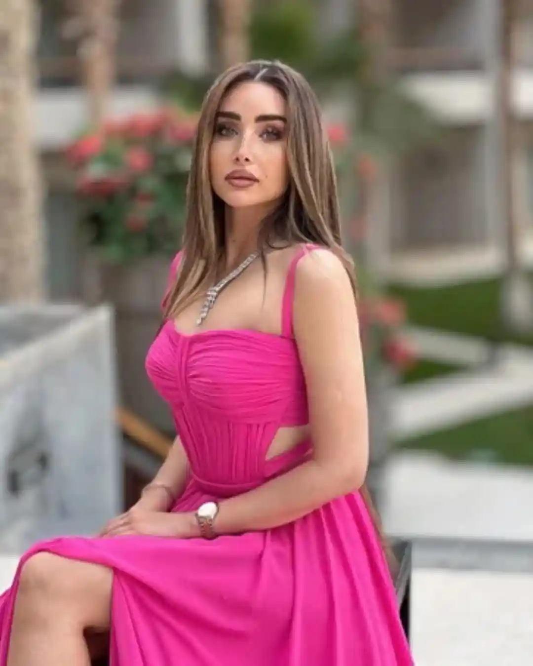 <strong>هنا الزاهد</strong>