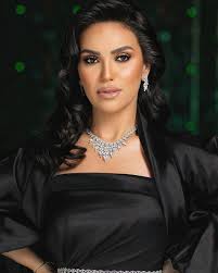 <strong>مي فاروق</strong>