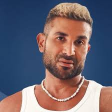 <strong>أحمد سعد</strong>