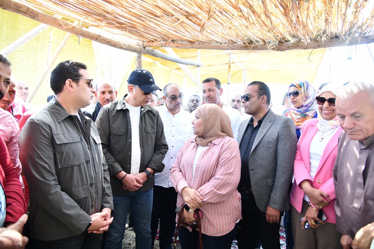 محافظ الفيوم يفتتح موسم صيد الاسماك ببحيرة قارون