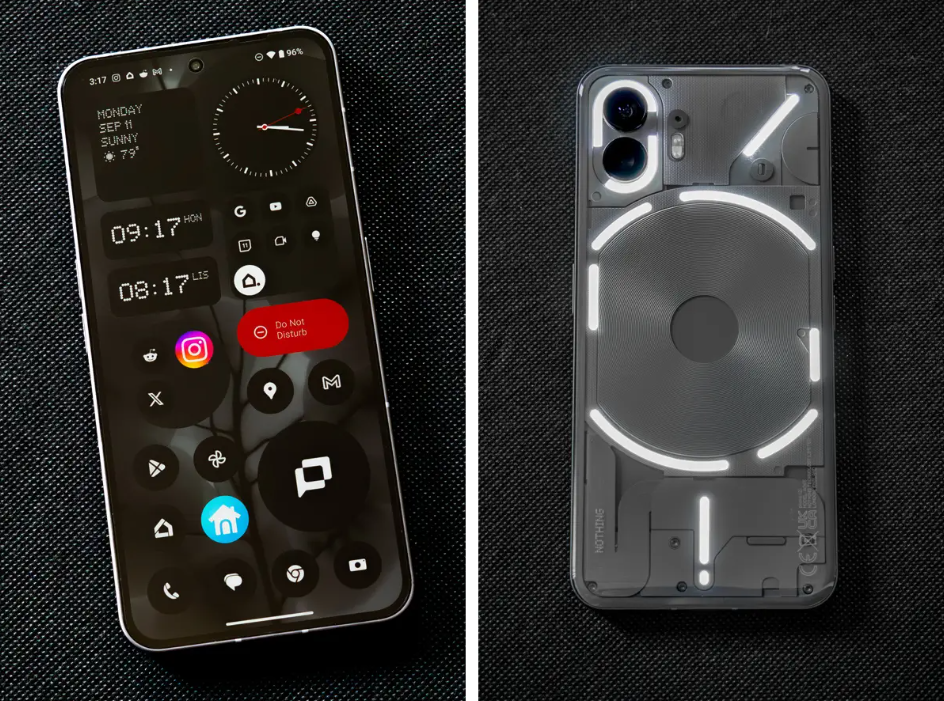 Nothing Phone (2)
