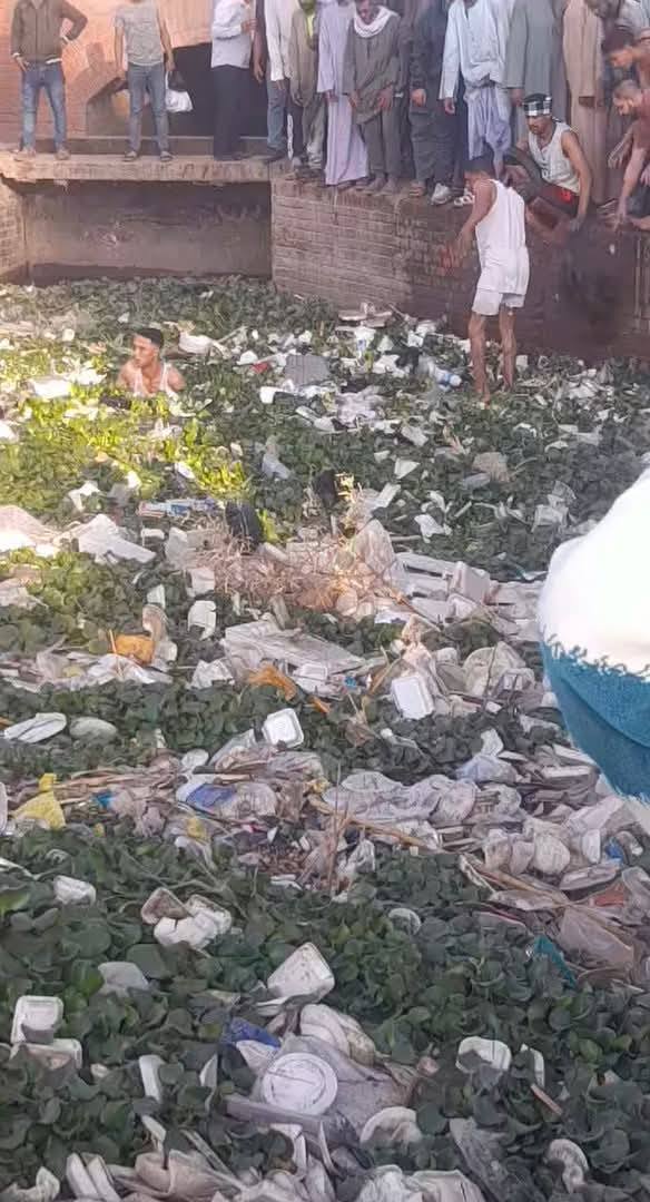 &nbsp;جهود مكثفة لإنقاذ طلاب سقط بهم تروسيكل في مصرف بأسيوط.. وفاة طفل وإنقاذ 10 آخرين