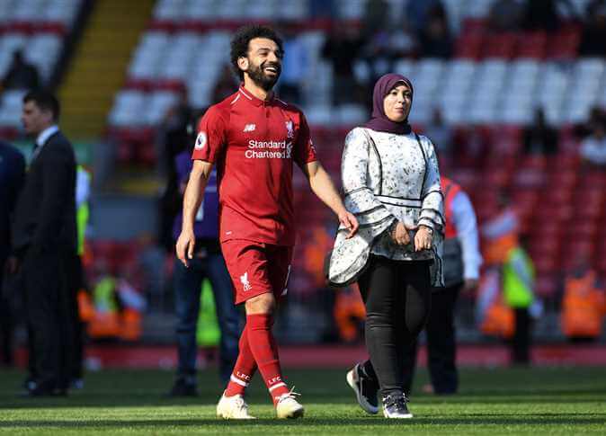 محمد صلاح وزوجته ماجي صادق