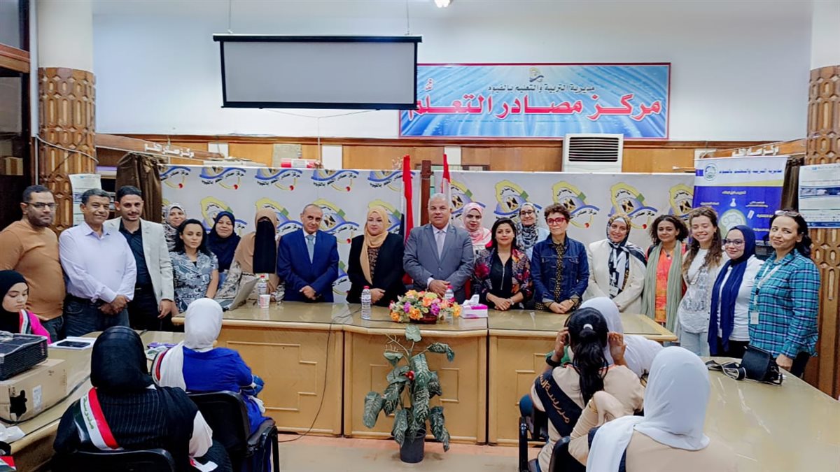وكيل وزارة التربية والتعليم أثناء اللقاء
