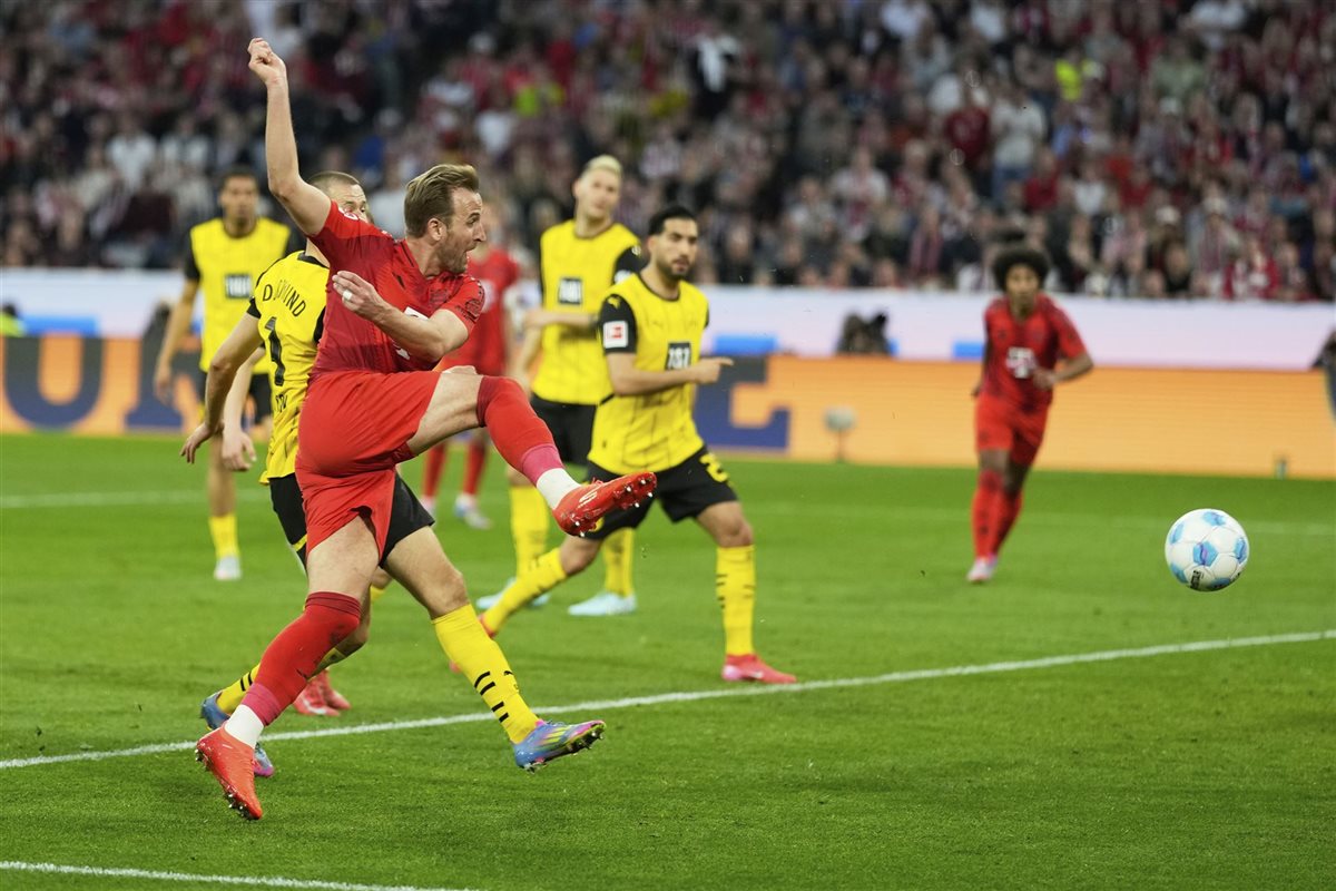 بايرن ميونخ وبوروسيا