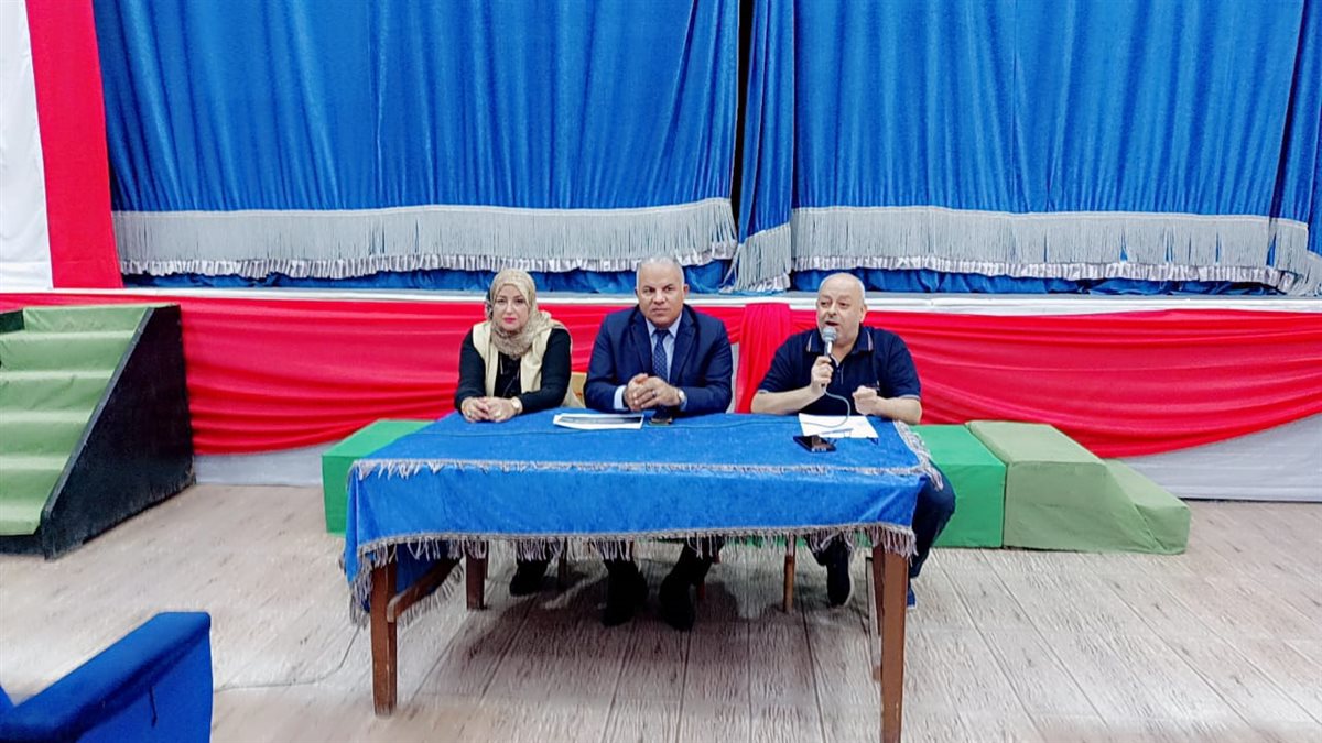 وكيل وزارة التعليم أثناء اللقاء