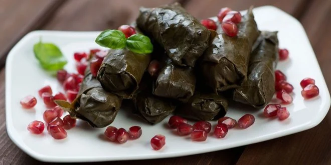 &nbsp;ورق العنب بالرمان