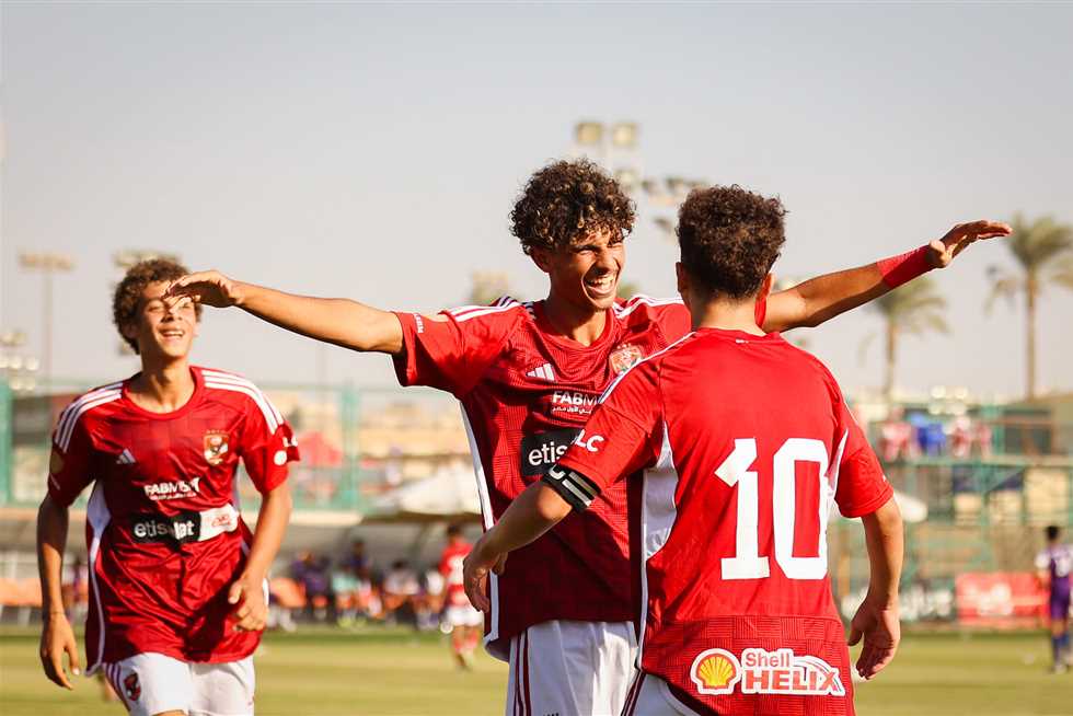 شباب الأهلي