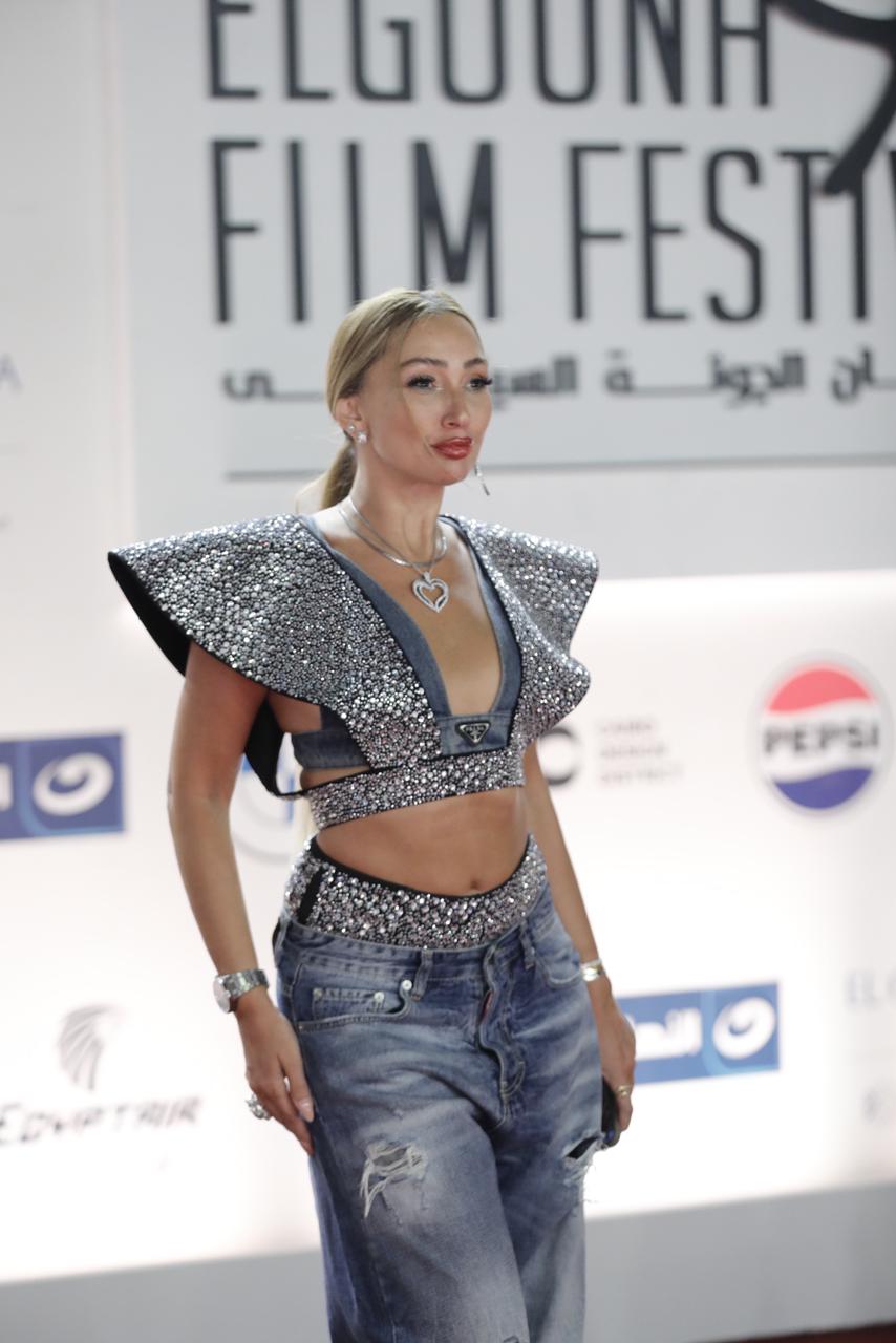 <strong>السجادة الحمراء لعرض فيلم 