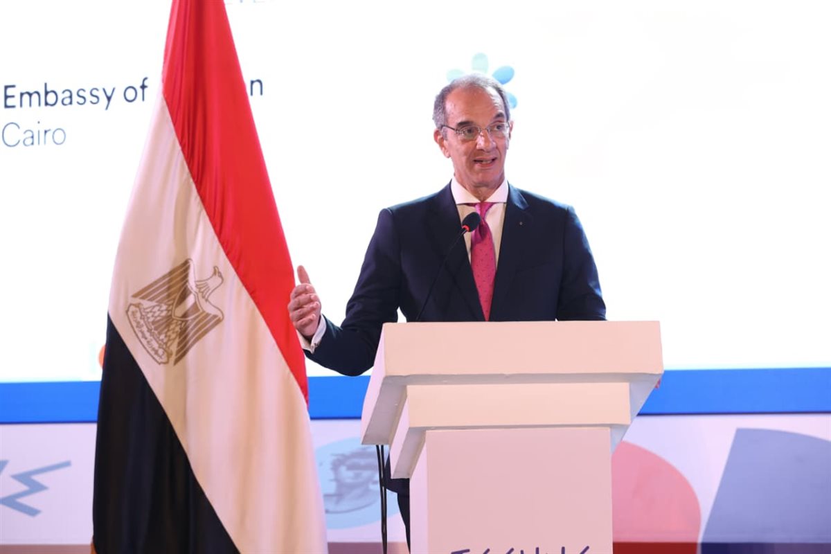 عمرو طلعت وزير الاتصالات وتكنولوجيا المعلومات&nbsp;