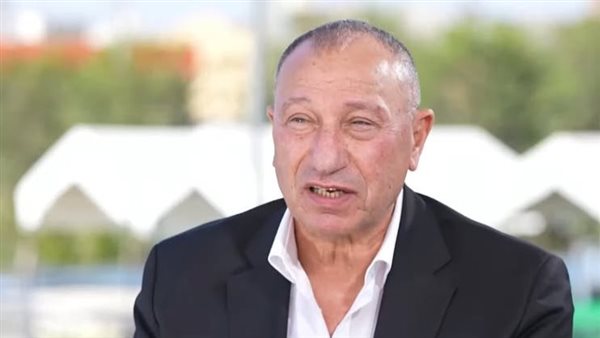 <strong>الكابتن محمود الخطيب</strong>