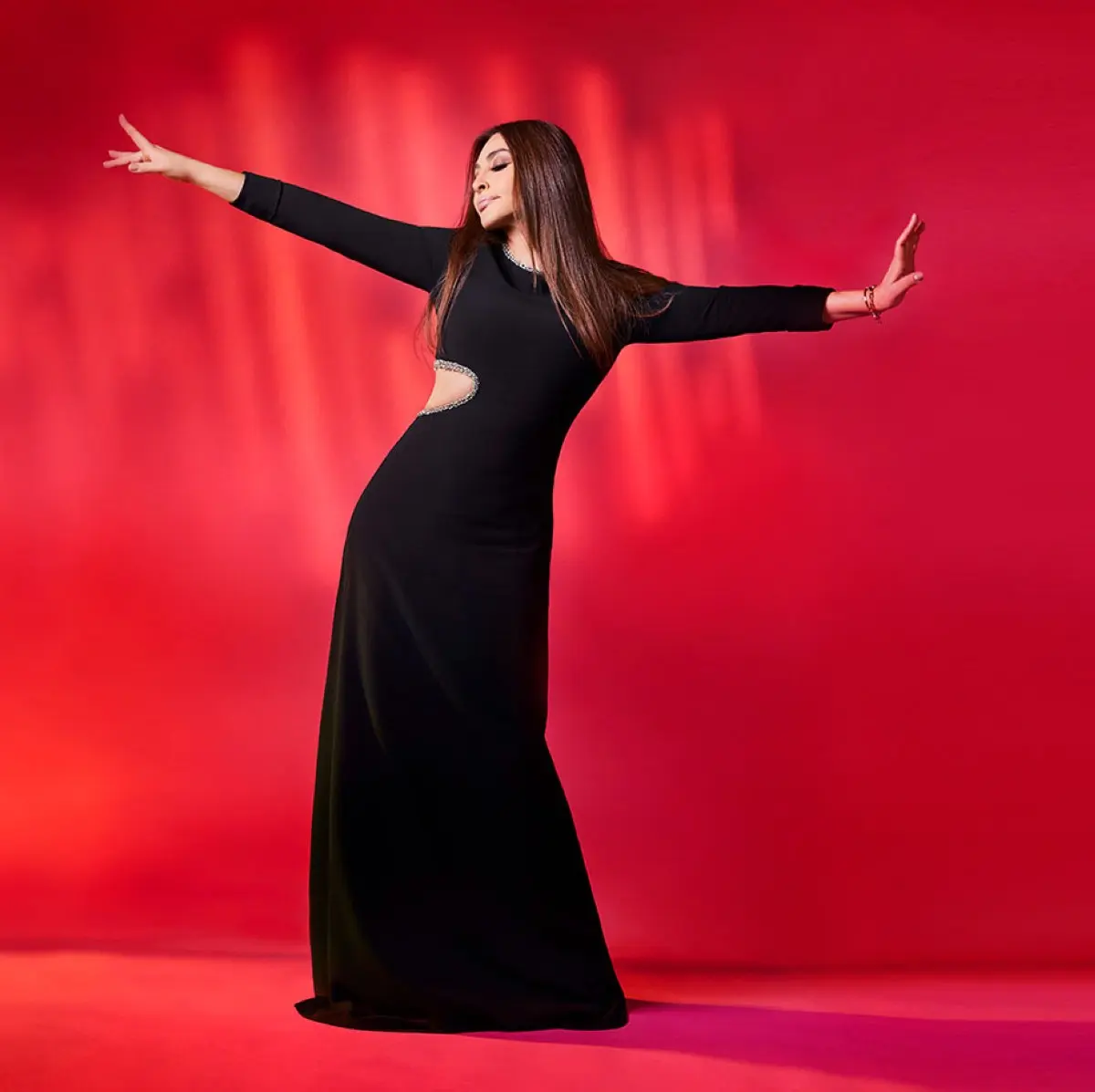 <strong>إليسا</strong>