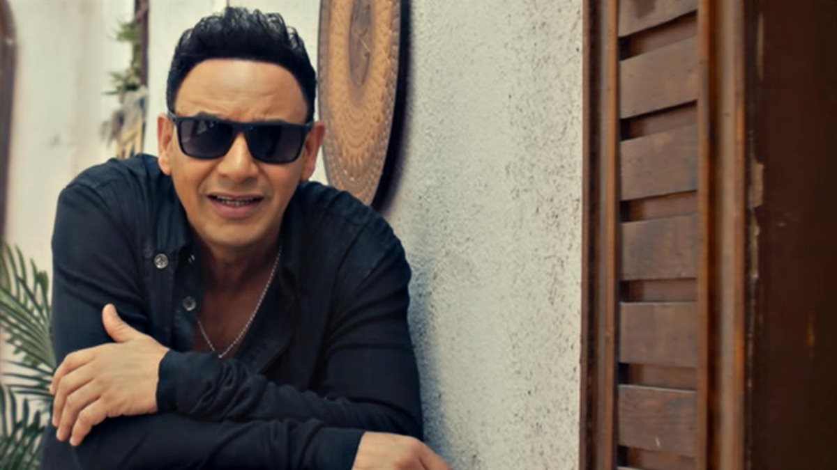 <strong>مصطفى قمر</strong>