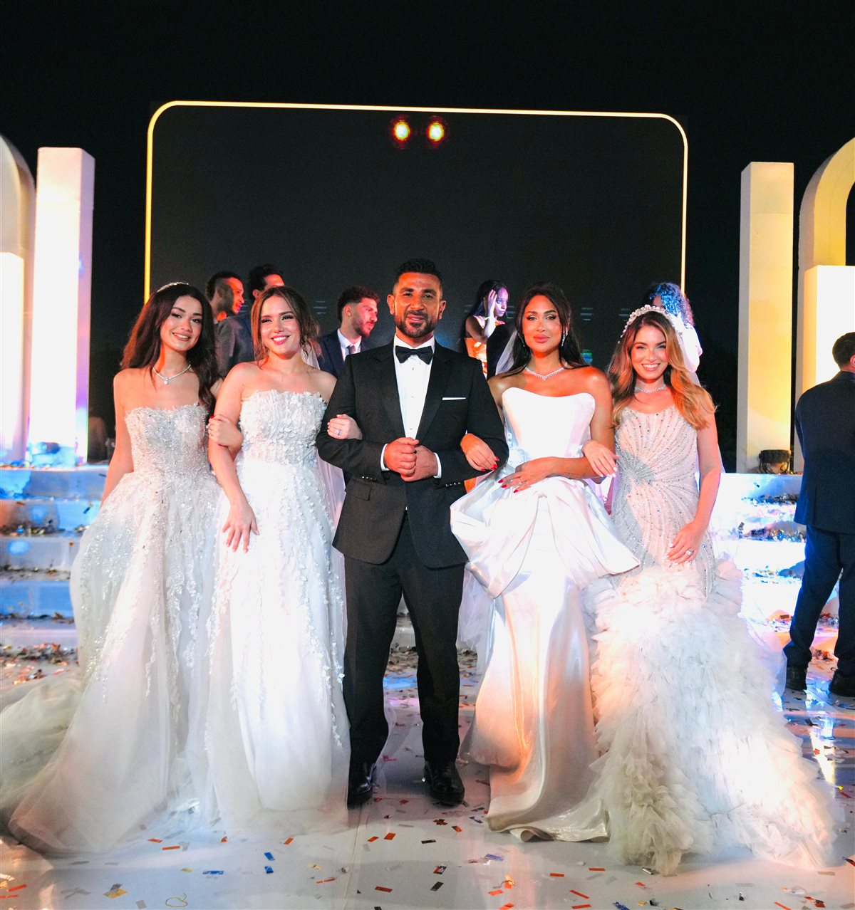 <strong>أحمد سعد والعرائس</strong>