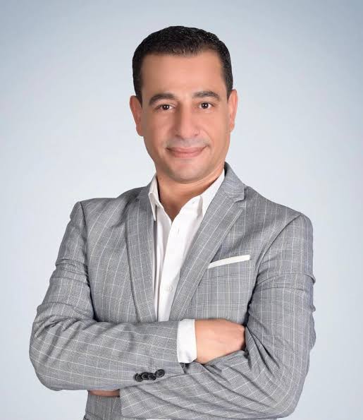 <strong>المخرج هشام عطوة</strong>