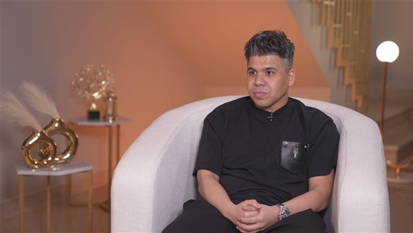 <strong>عمر كمال</strong>